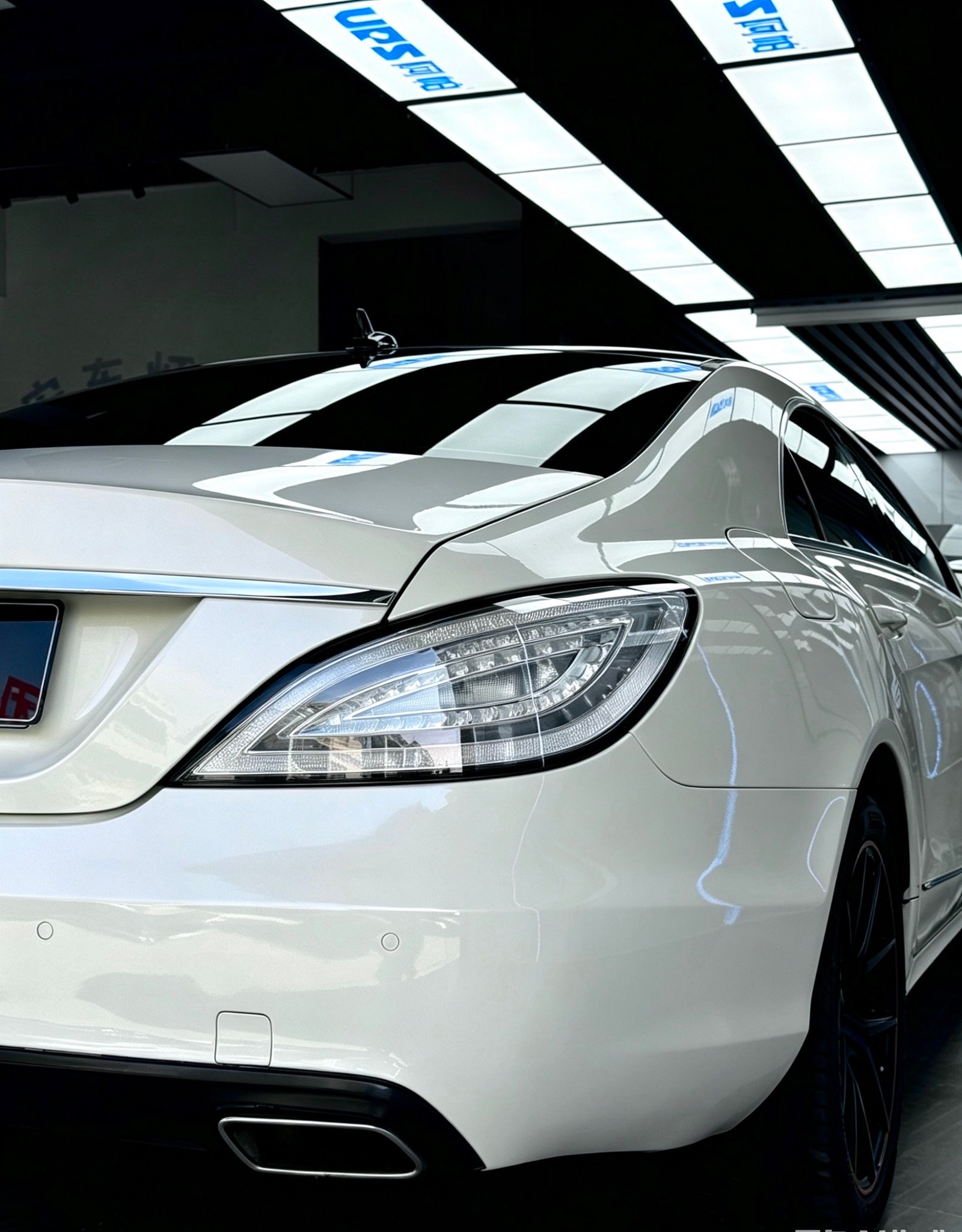 Upgrade Clear Taillight Assembly Fit Mercedes-Benz CLS - Image 3