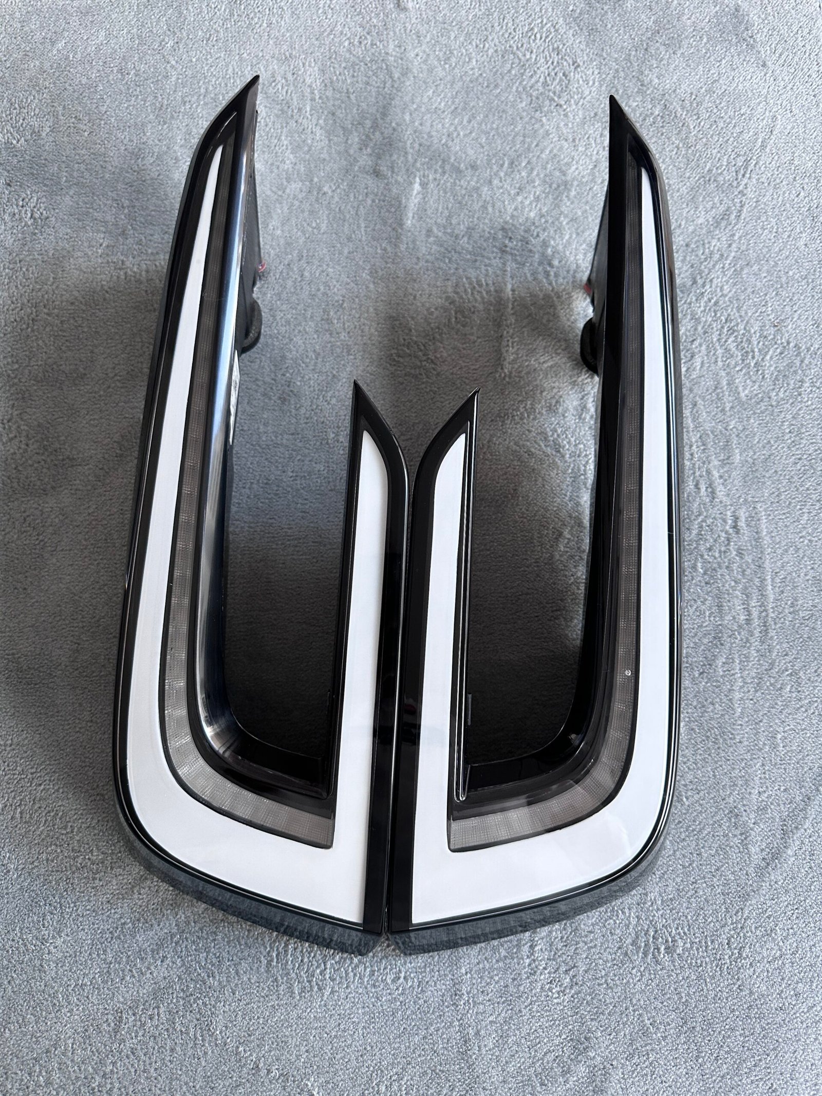 Tesla Model 3 New White Background Taillights - Image 6
