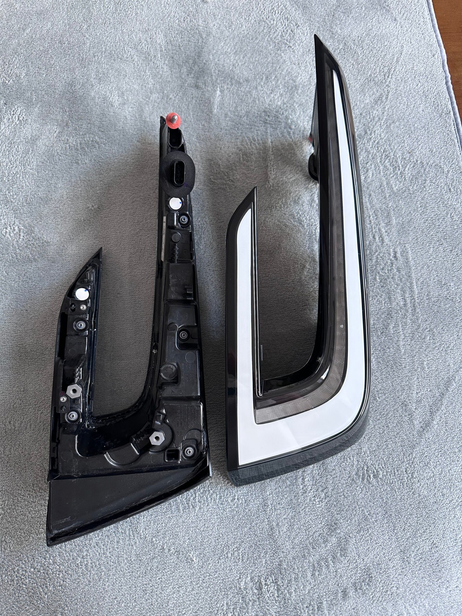 Tesla Model 3 New White Background Taillights - Image 7