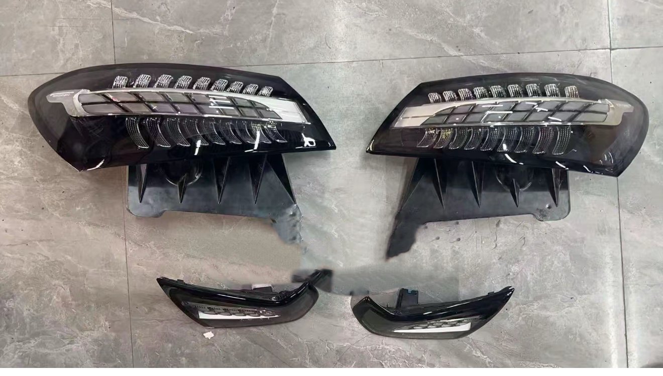 Mercedes E Class Clear Taillights - Image 2